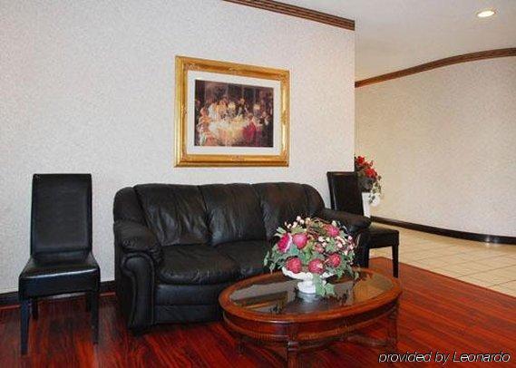 Comfort - Indianapolis Airport 3*