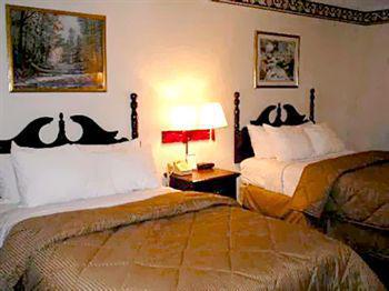 Inn Comfort - Indianapolis Airport 3*
